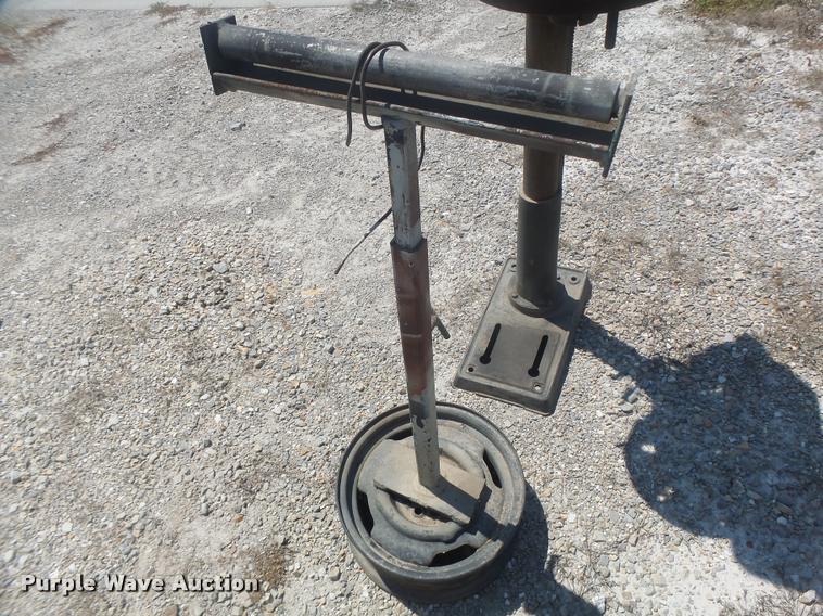 image for item DF9335 Drill press