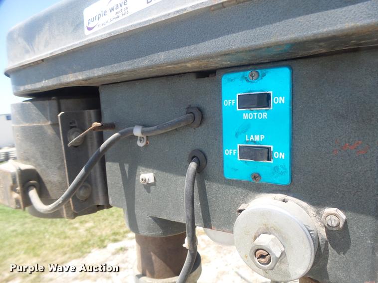 image for item DF9335 Drill press