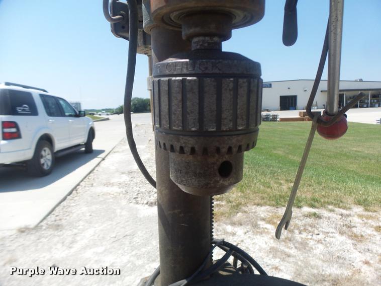 image for item DF9335 Drill press