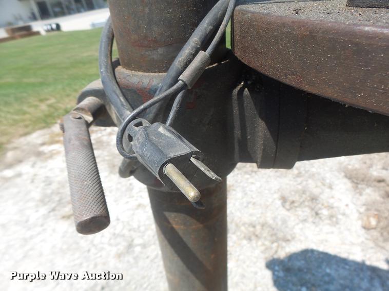 image for item DF9335 Drill press