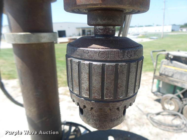 image for item DF9335 Drill press