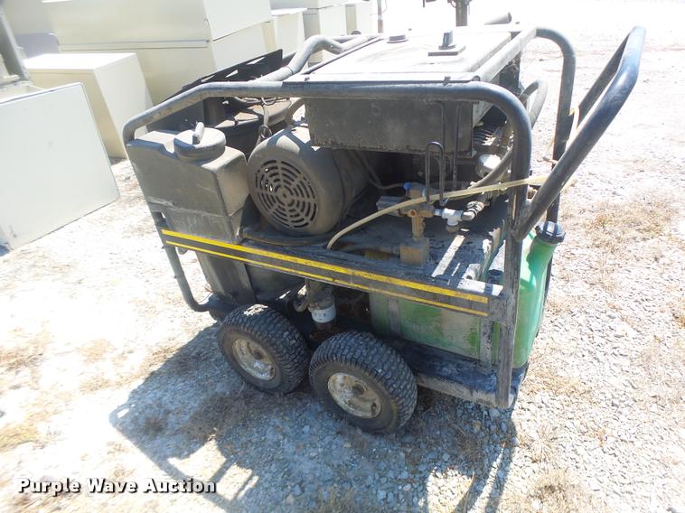 image for item DF9336 John Deere AC3000EH pressure washer