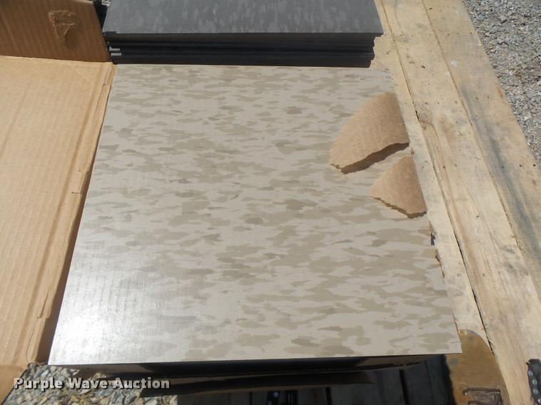 image for item DF9338 (4) pallets of flooring material