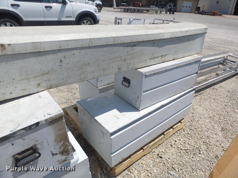 image for item DF9339 Automotive parts and accessories