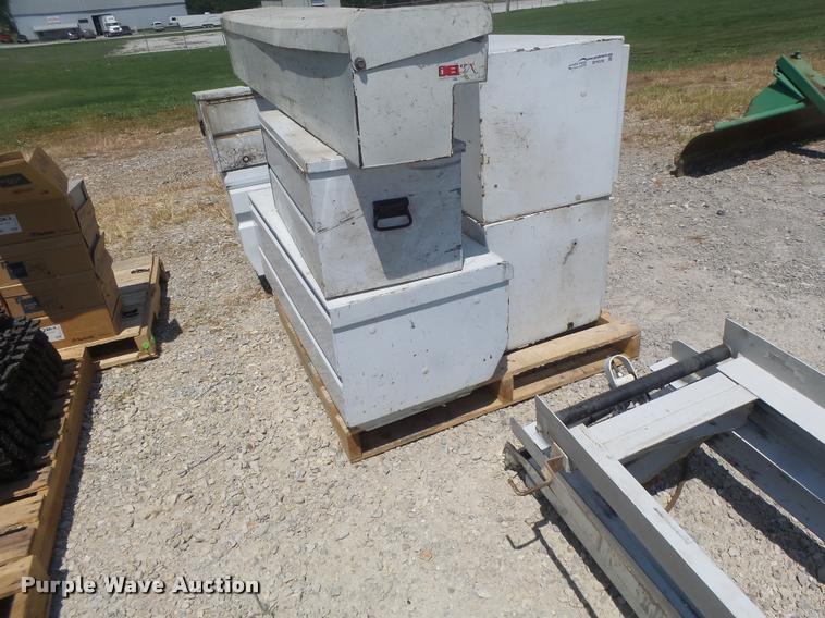 image for item DF9339 Automotive parts and accessories