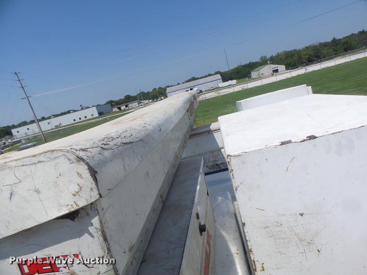 image for item DF9339 Automotive parts and accessories