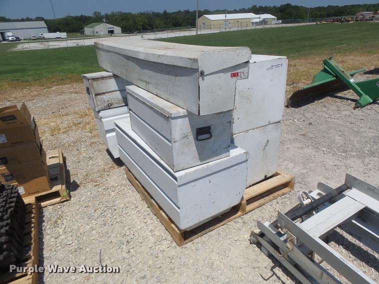 image for item DF9339 Automotive parts and accessories