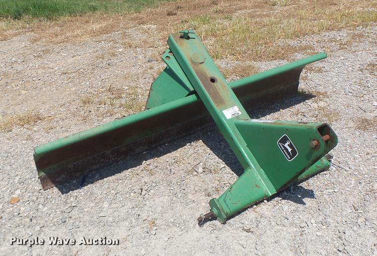 image for item DF9340 John Deere blade