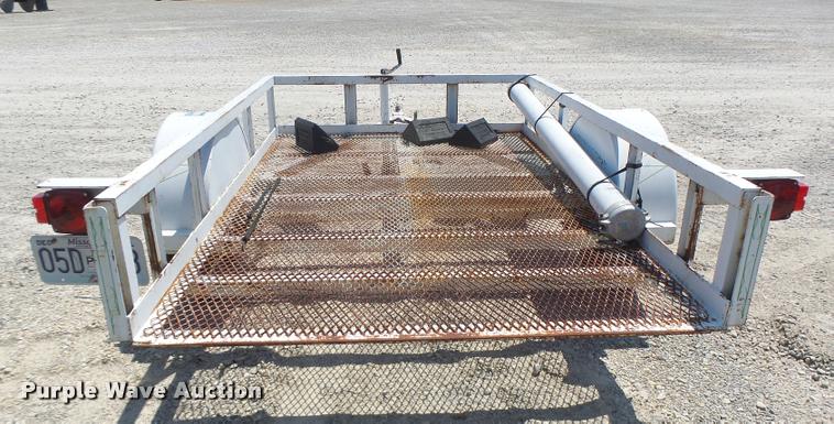 image for item DF9341 1999 Kodiak utility trailer