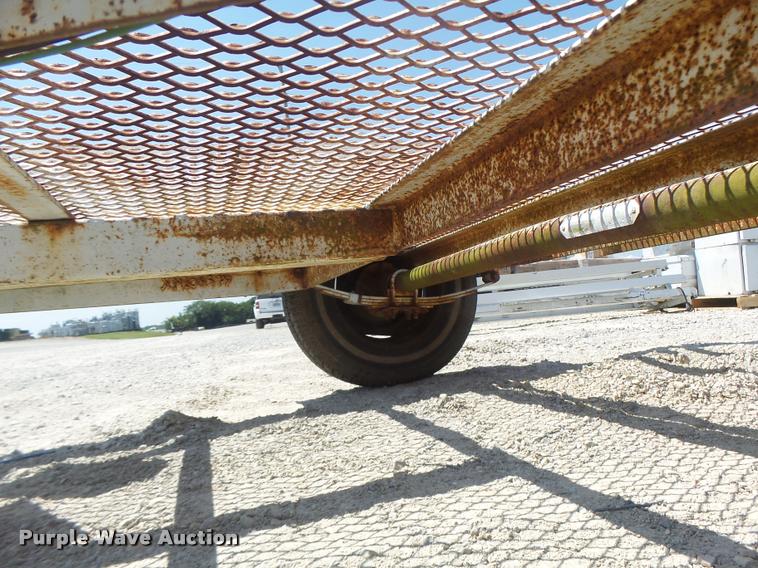 image for item DF9341 1999 Kodiak utility trailer