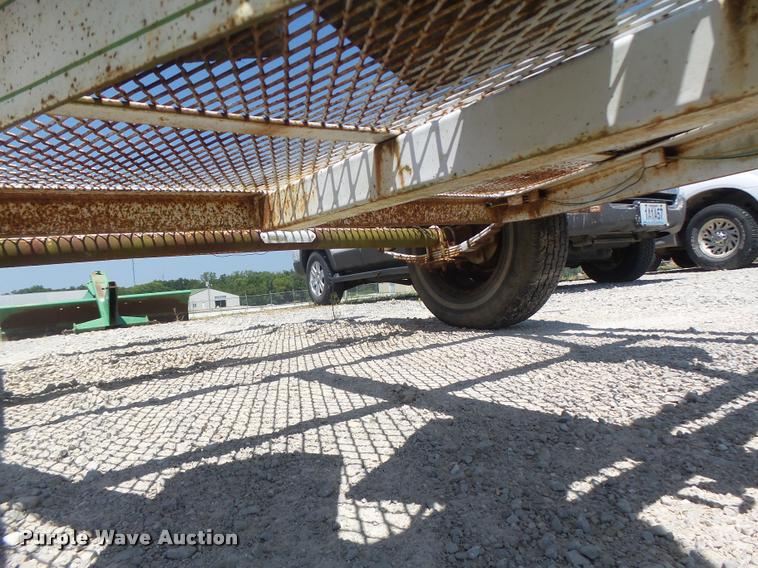 image for item DF9341 1999 Kodiak utility trailer