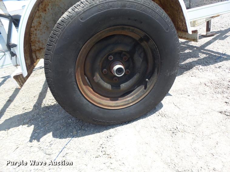 image for item DF9341 1999 Kodiak utility trailer