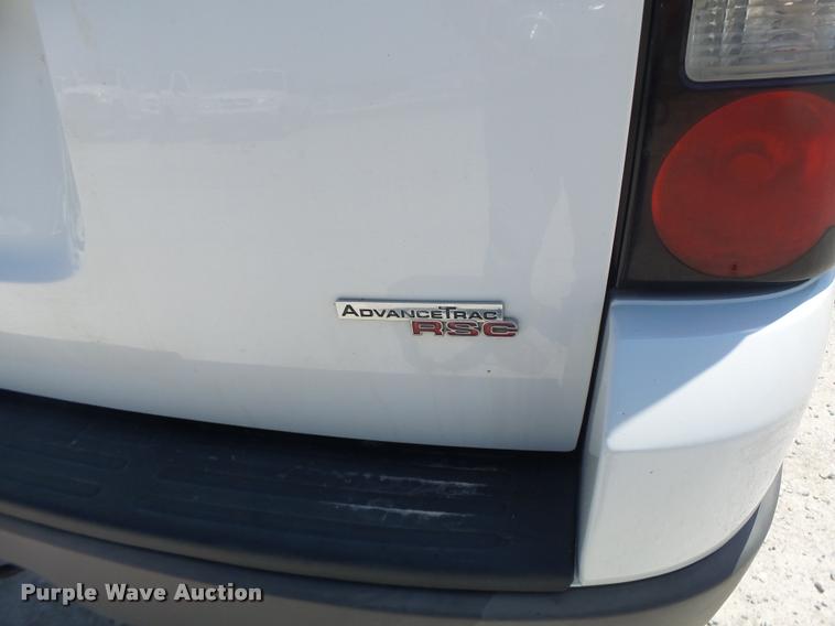 image for item DF9342 2006 Ford Explorer SUV