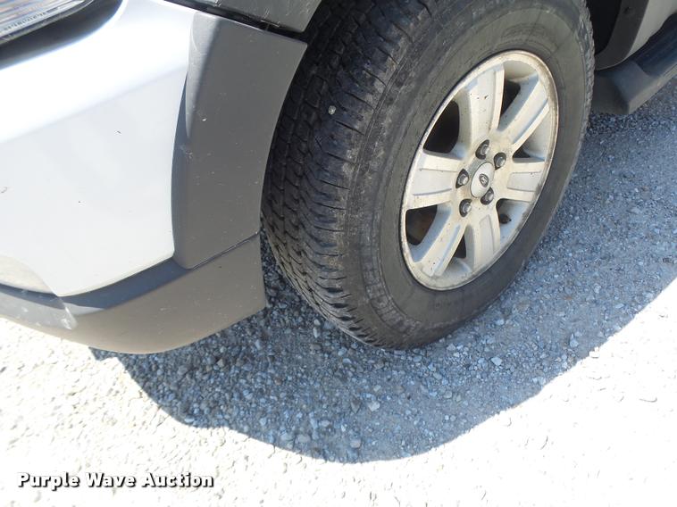 image for item DF9342 2006 Ford Explorer SUV