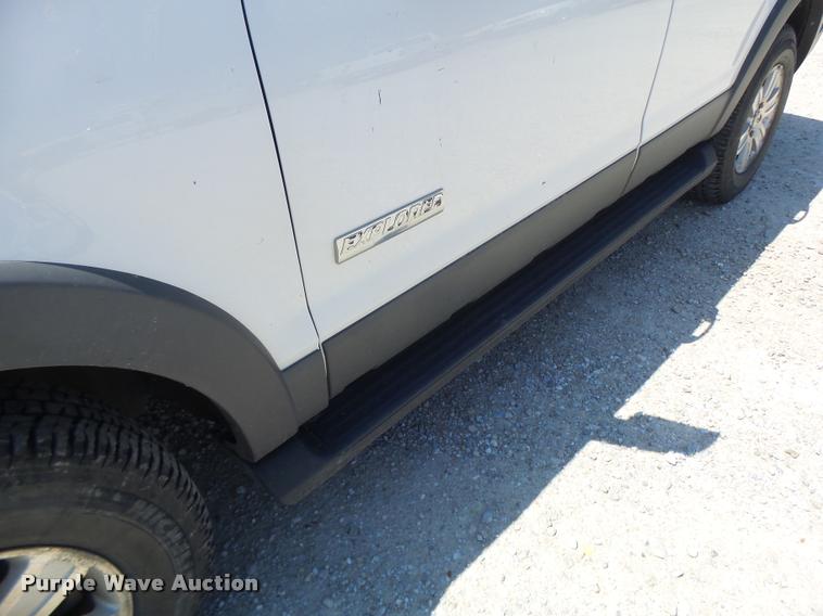 image for item DF9342 2006 Ford Explorer SUV