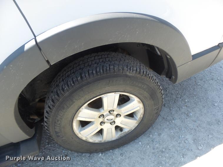 image for item DF9342 2006 Ford Explorer SUV