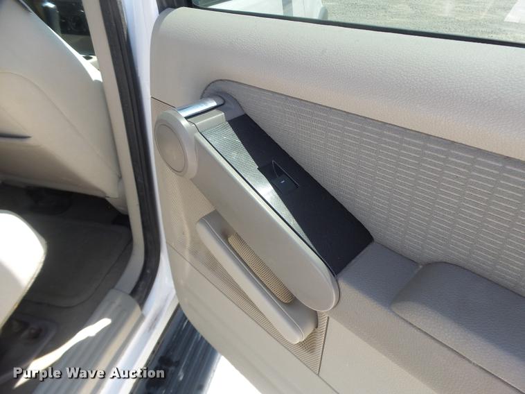 image for item DF9342 2006 Ford Explorer SUV