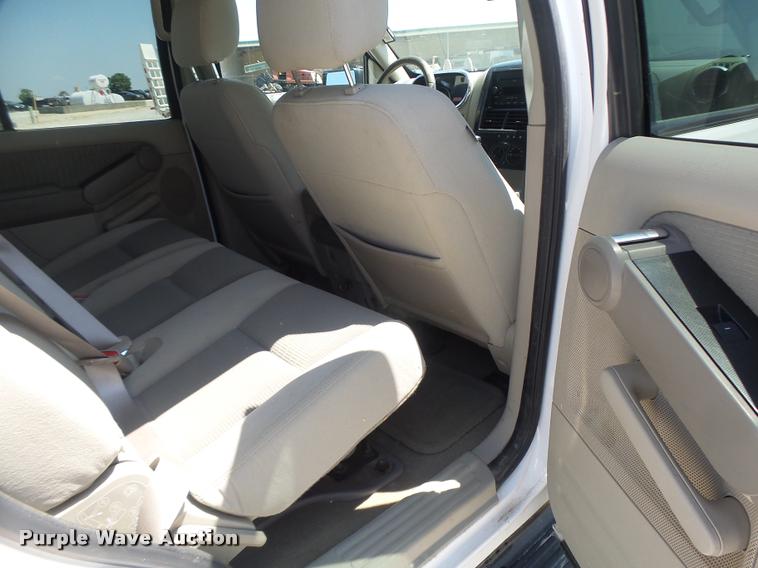 image for item DF9342 2006 Ford Explorer SUV
