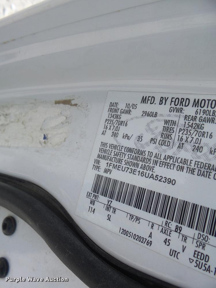 image for item DF9342 2006 Ford Explorer SUV