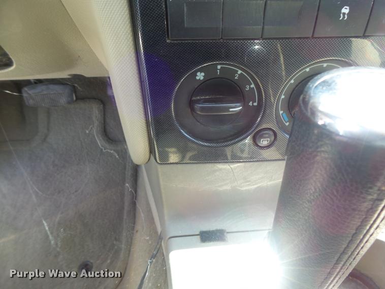 image for item DF9342 2006 Ford Explorer SUV