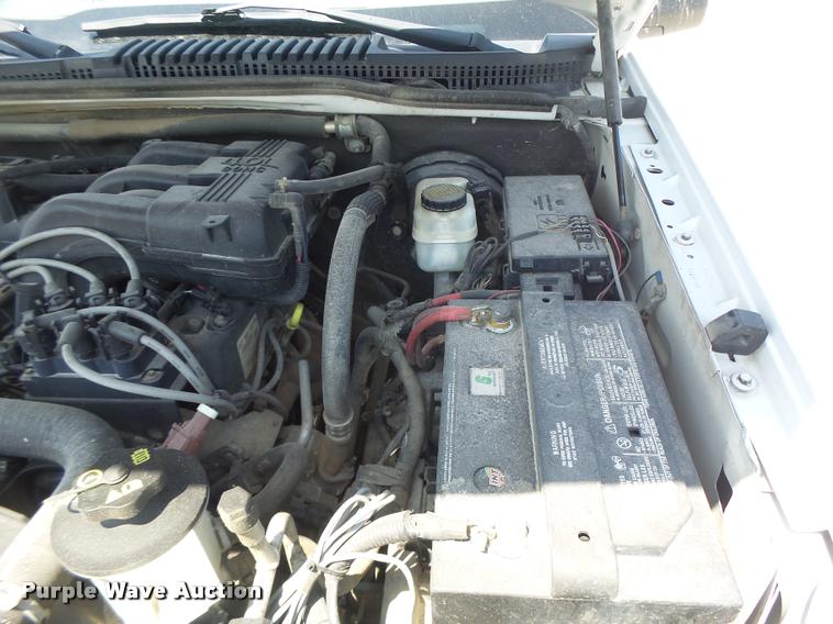 image for item DF9342 2006 Ford Explorer SUV