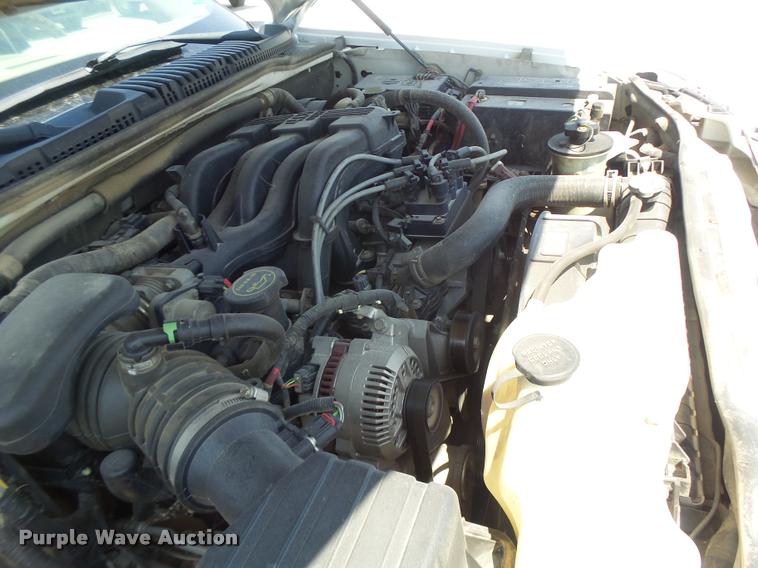 image for item DF9342 2006 Ford Explorer SUV