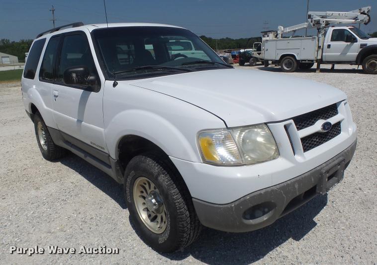 image for item DF9343 2001 Ford Explorer SUV