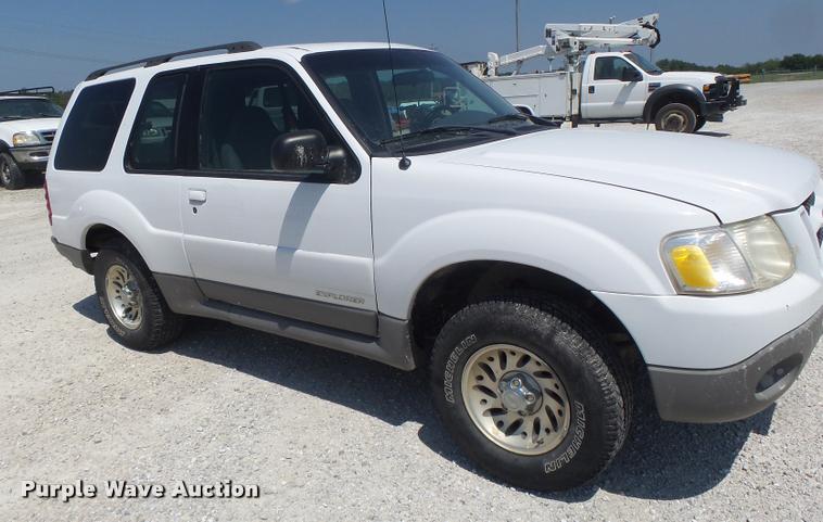 image for item DF9343 2001 Ford Explorer SUV