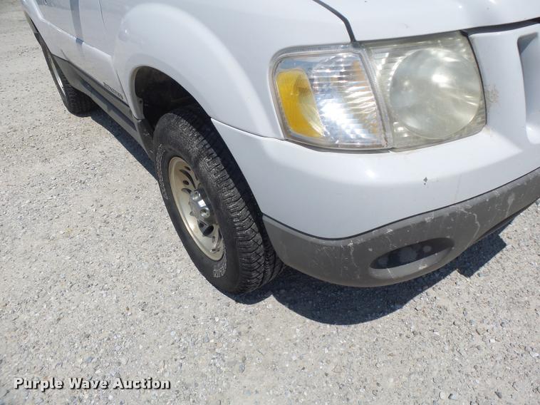 image for item DF9343 2001 Ford Explorer SUV