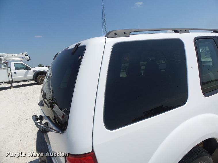 image for item DF9343 2001 Ford Explorer SUV