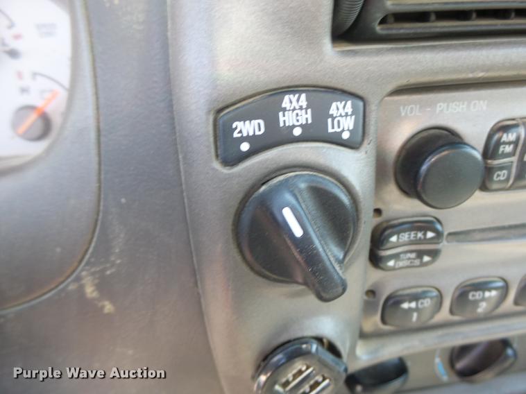 image for item DF9343 2001 Ford Explorer SUV