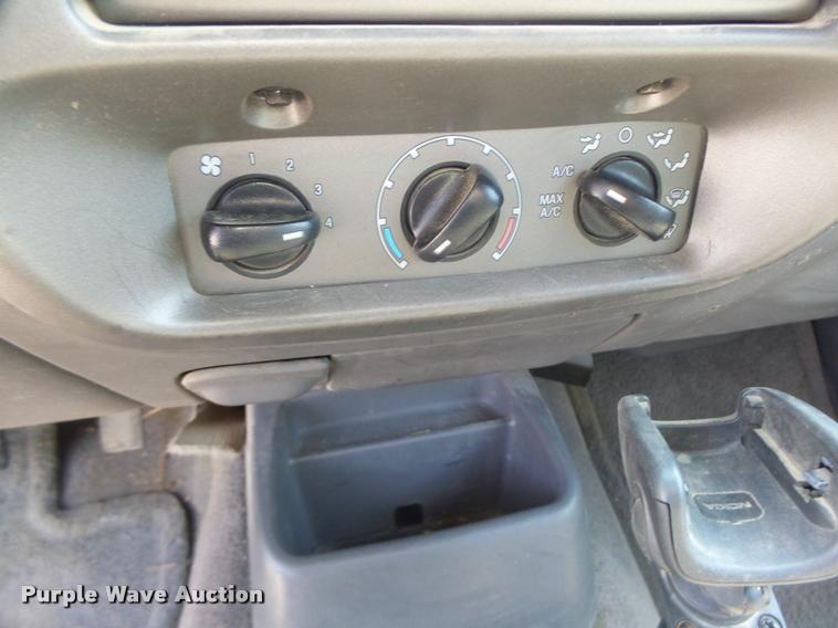 image for item DF9343 2001 Ford Explorer SUV