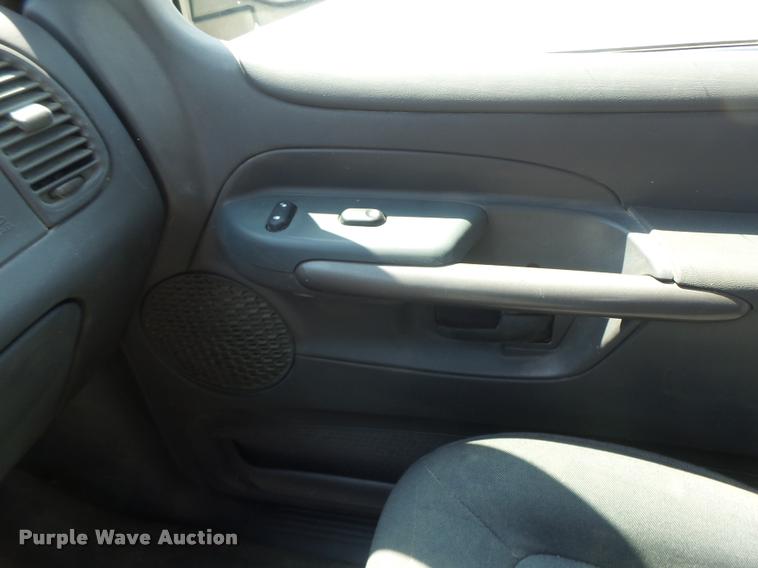 image for item DF9343 2001 Ford Explorer SUV