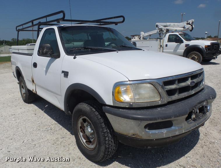 image for item DF9344 1998 Ford F150 pickup truck