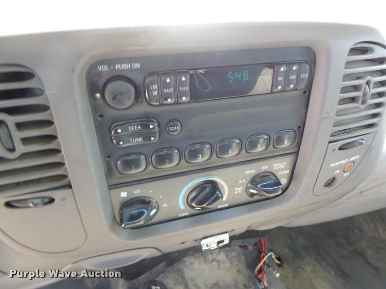 image for item DF9344 1998 Ford F150 pickup truck
