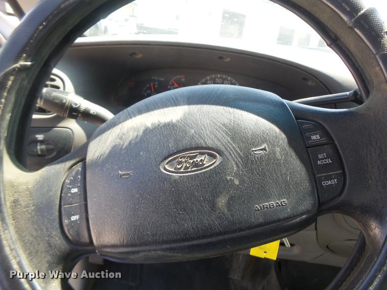 image for item DF9344 1998 Ford F150 pickup truck