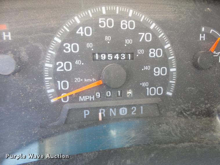 image for item DF9344 1998 Ford F150 pickup truck