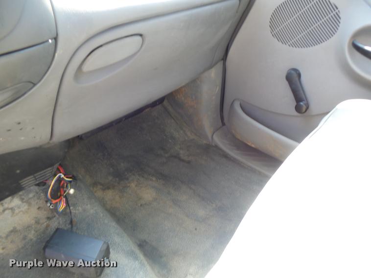 image for item DF9344 1998 Ford F150 pickup truck