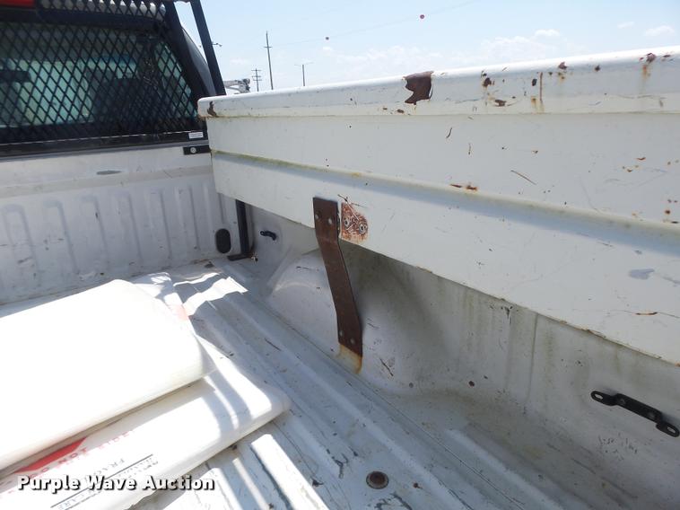 image for item DF9344 1998 Ford F150 pickup truck