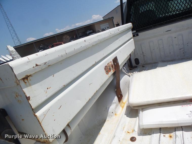 image for item DF9344 1998 Ford F150 pickup truck