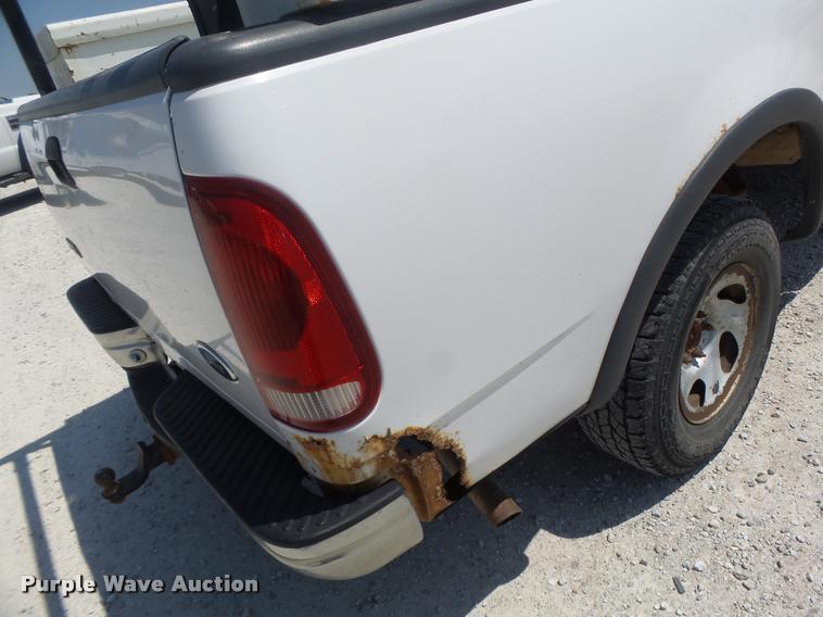 image for item DF9344 1998 Ford F150 pickup truck