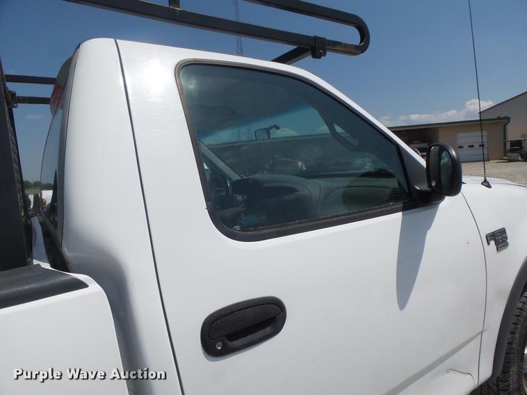 image for item DF9344 1998 Ford F150 pickup truck