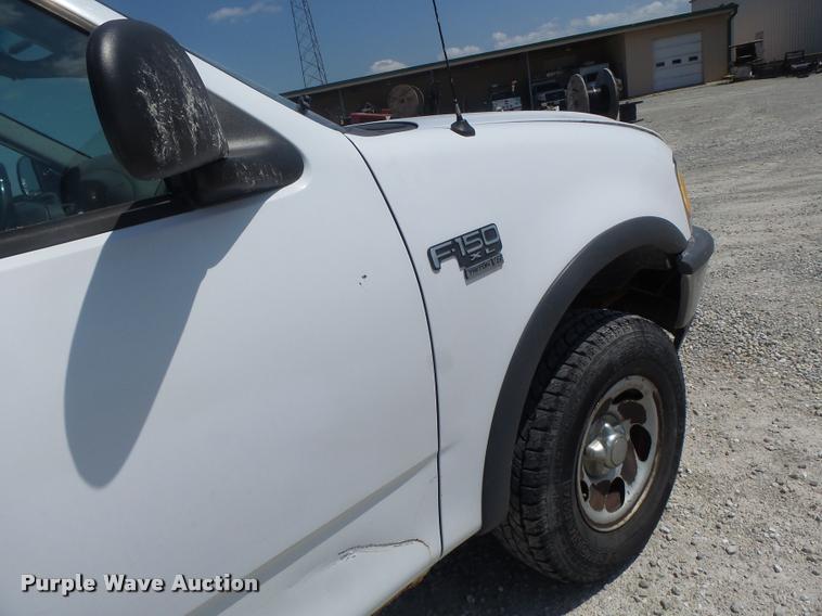 image for item DF9344 1998 Ford F150 pickup truck