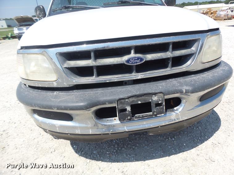 image for item DF9344 1998 Ford F150 pickup truck