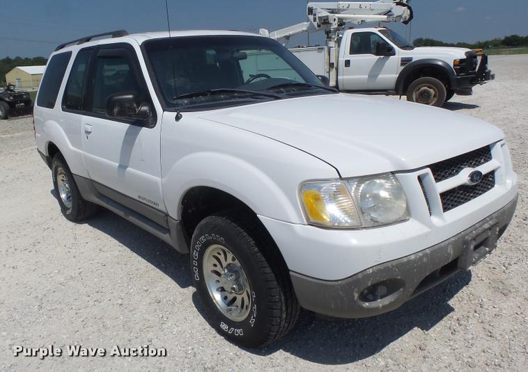 image for item DF9345 2001 Ford Explorer SUV