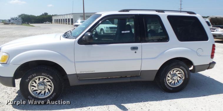 image for item DF9345 2001 Ford Explorer SUV