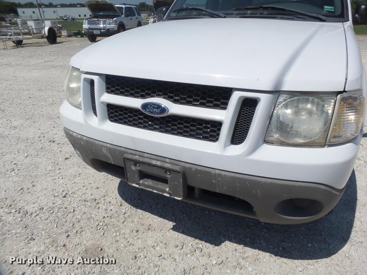 image for item DF9345 2001 Ford Explorer SUV