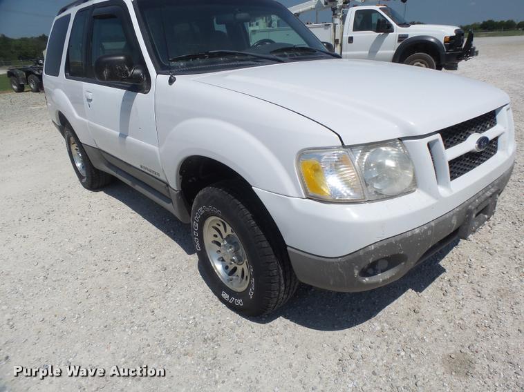 image for item DF9345 2001 Ford Explorer SUV