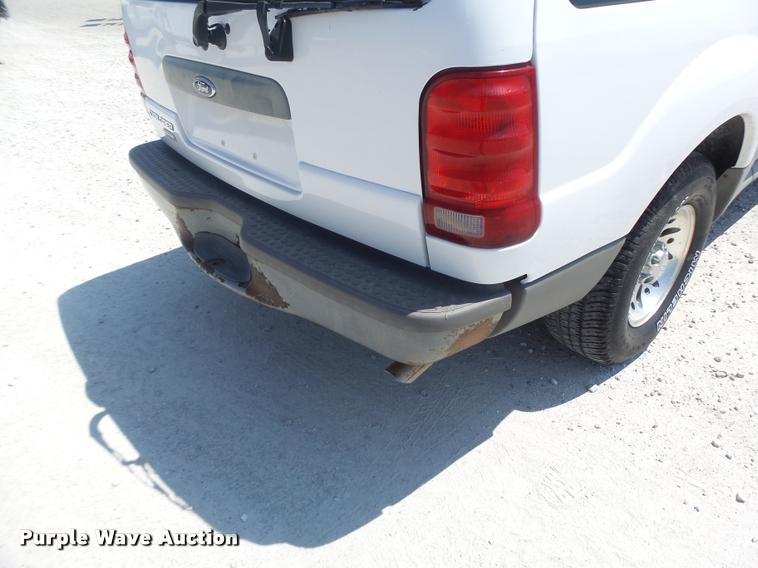 image for item DF9345 2001 Ford Explorer SUV