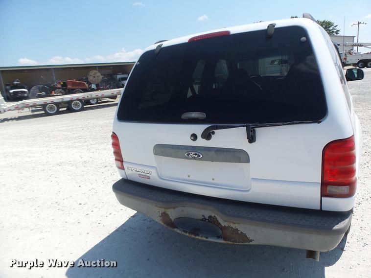 image for item DF9345 2001 Ford Explorer SUV